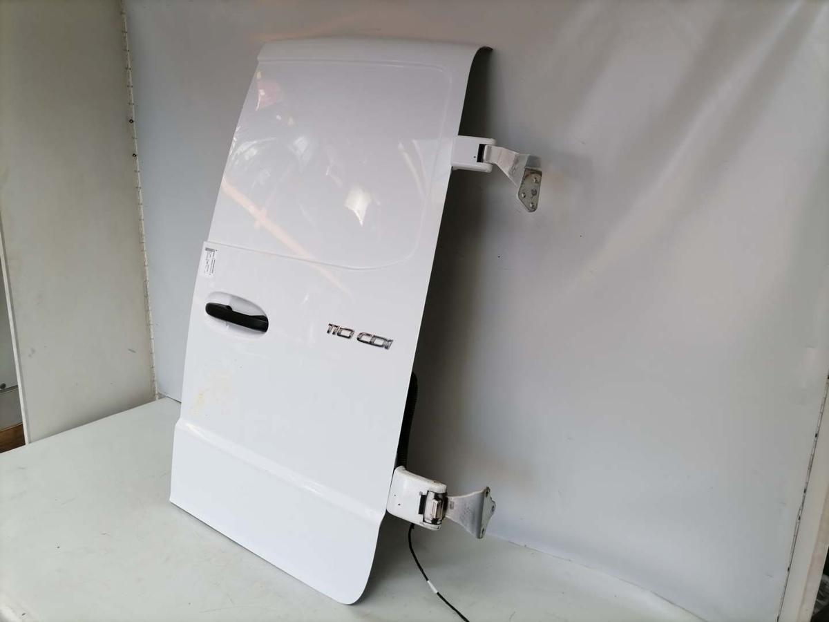 Mercedes Vito 447 original Fl&uuml;gelt&uuml;r rechts 9147 Arktikwei&szlig; Kastenwagen Bj.2022